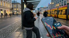 Dwa tygodnie rozejmu USA–Iran, spadek Brent i Ormuz: co naprawdę uspokoiło rynki