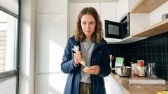 Puszysty krem z zefiru i masła: prosty sposób na torty i eklery, który zawsze trzyma kształt